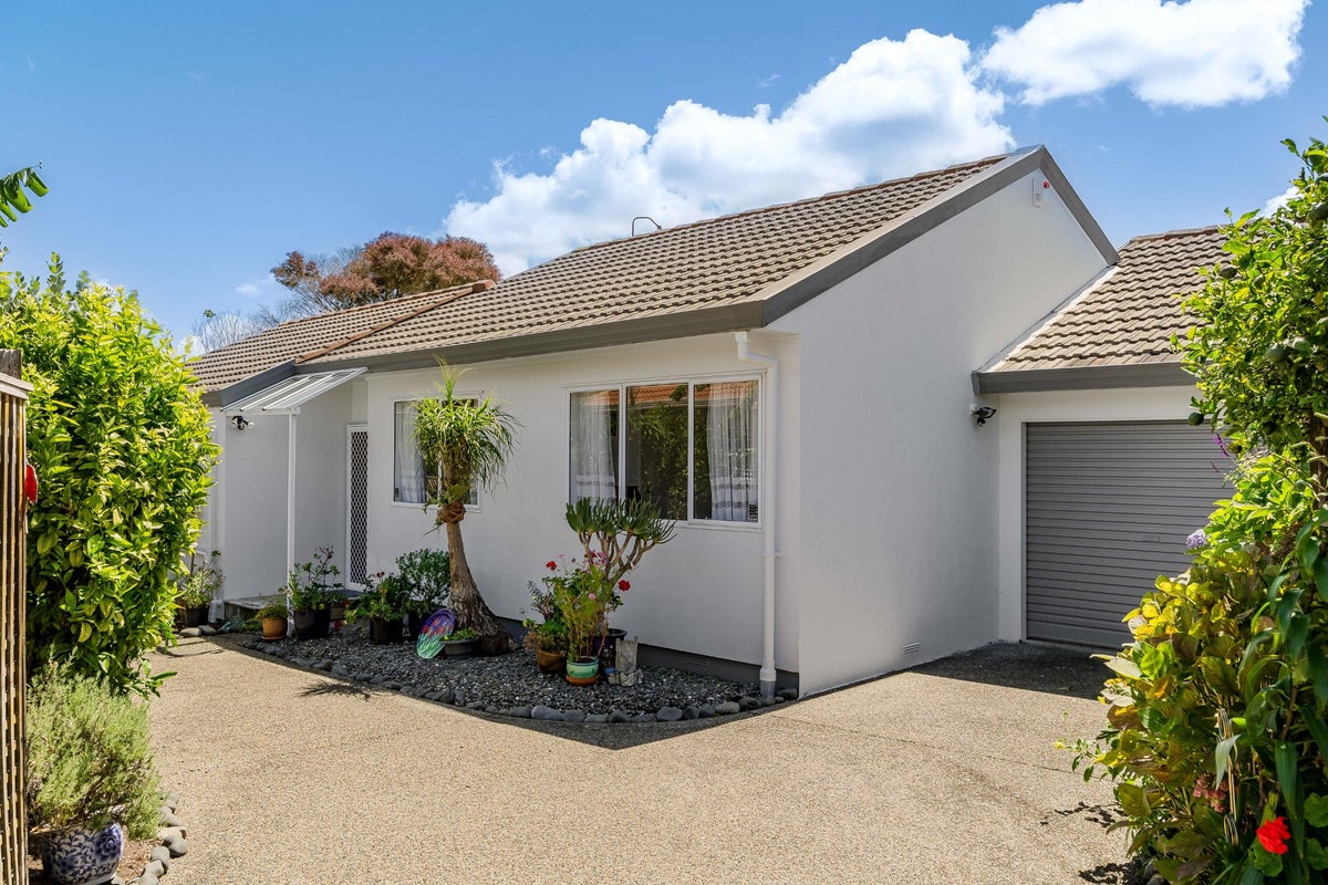 110B Forrest Hill Road, Forrest Hill, Auckland - Carousel 1