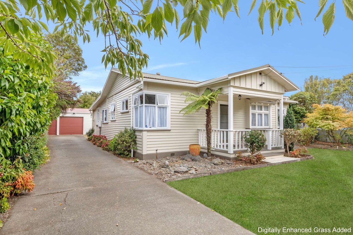 21 Moore Avenue, Tawhero, Whanganui - Carousel 1