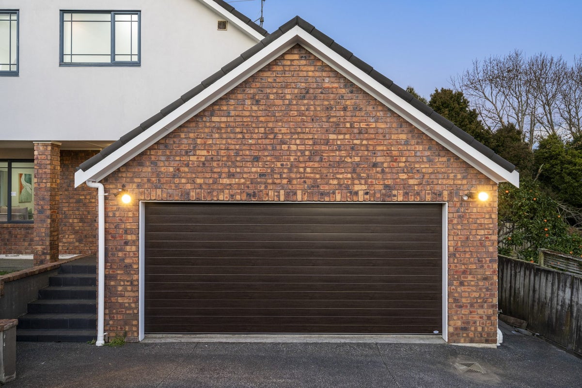 22A Gilletta Road, Mount Roskill, Auckland - Carousel 1