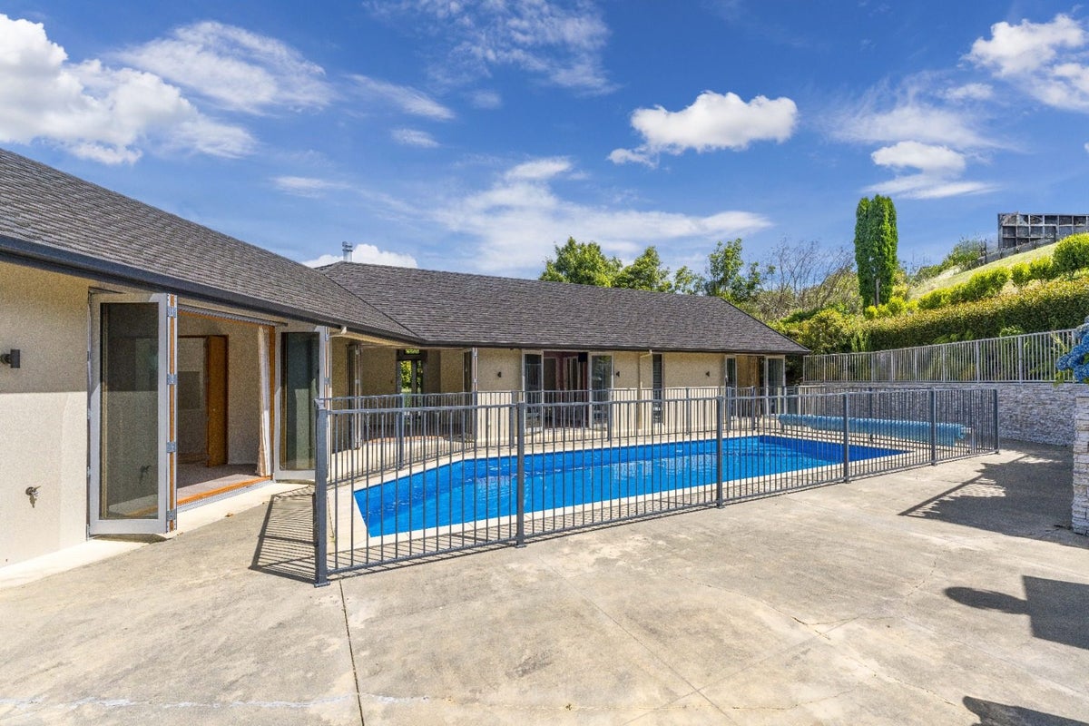 5 Cameron Drive, Acacia Bay, Taupo - Carousel 2