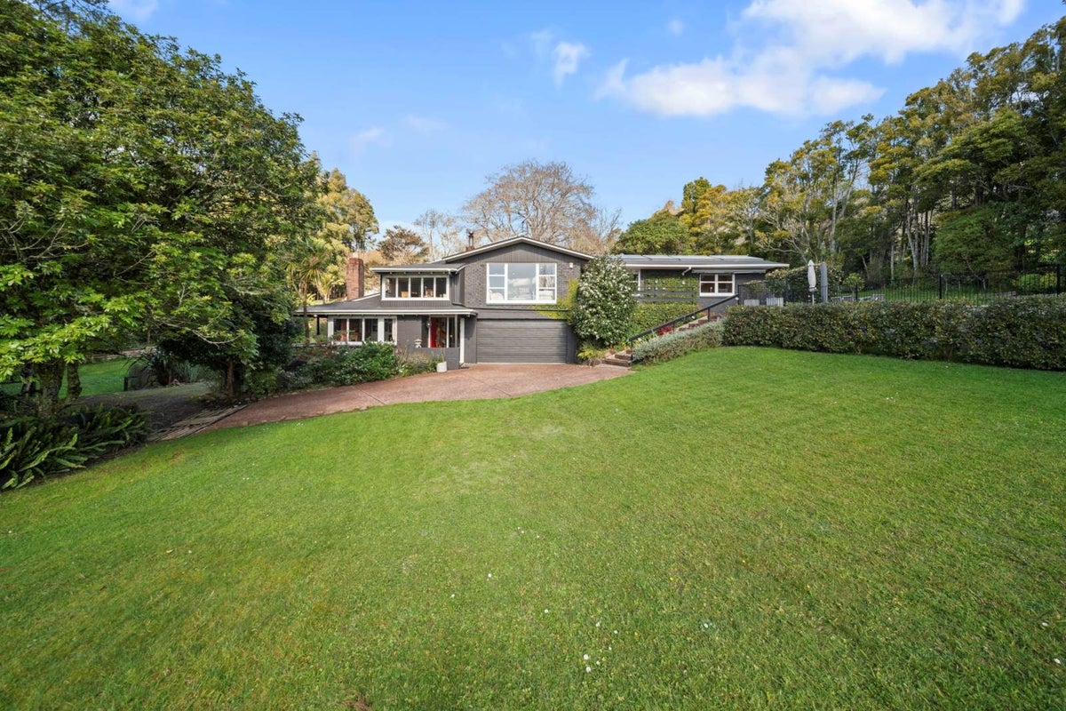 426 Ponga Road, Papakura - Carousel 18