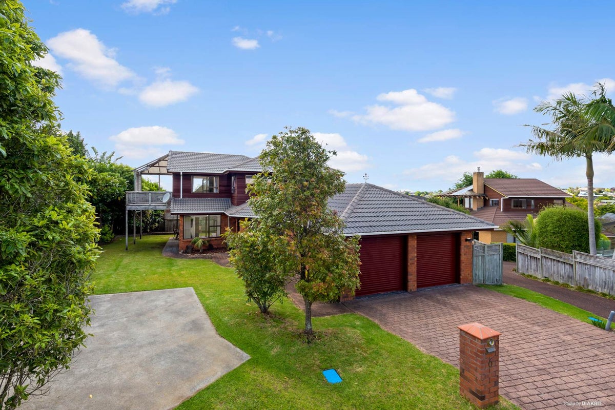 6 Seagrove Road, West Harbour, Auckland - Carousel 2