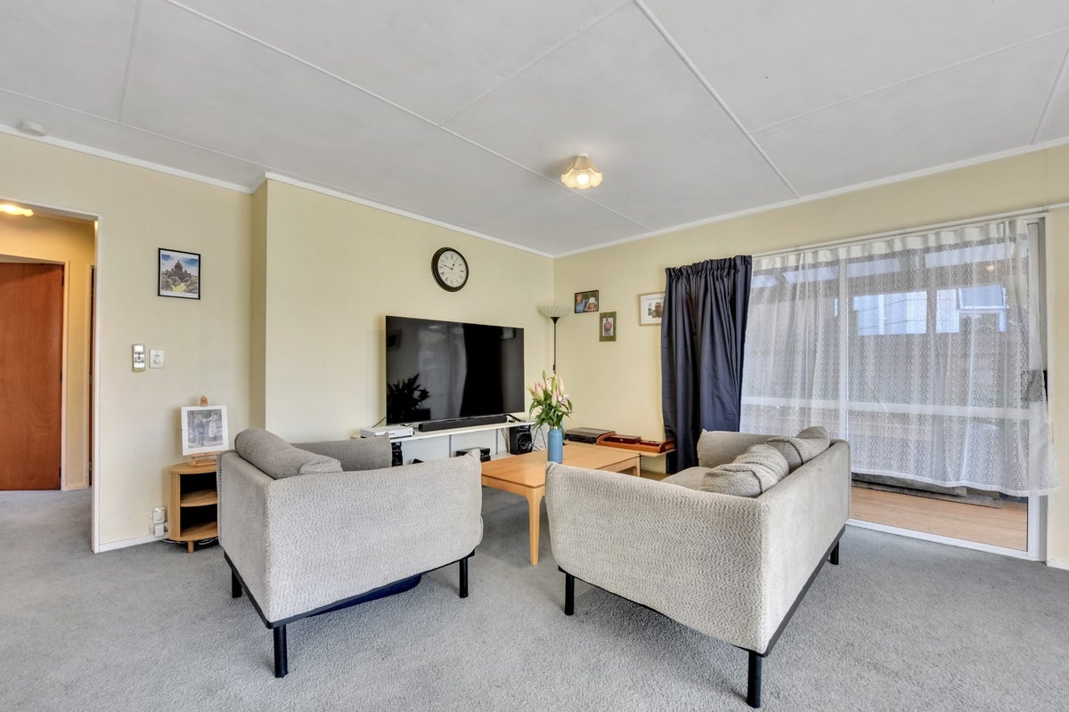 3/12 Vosper Street, Toi Toi, Nelson - Carousel 2