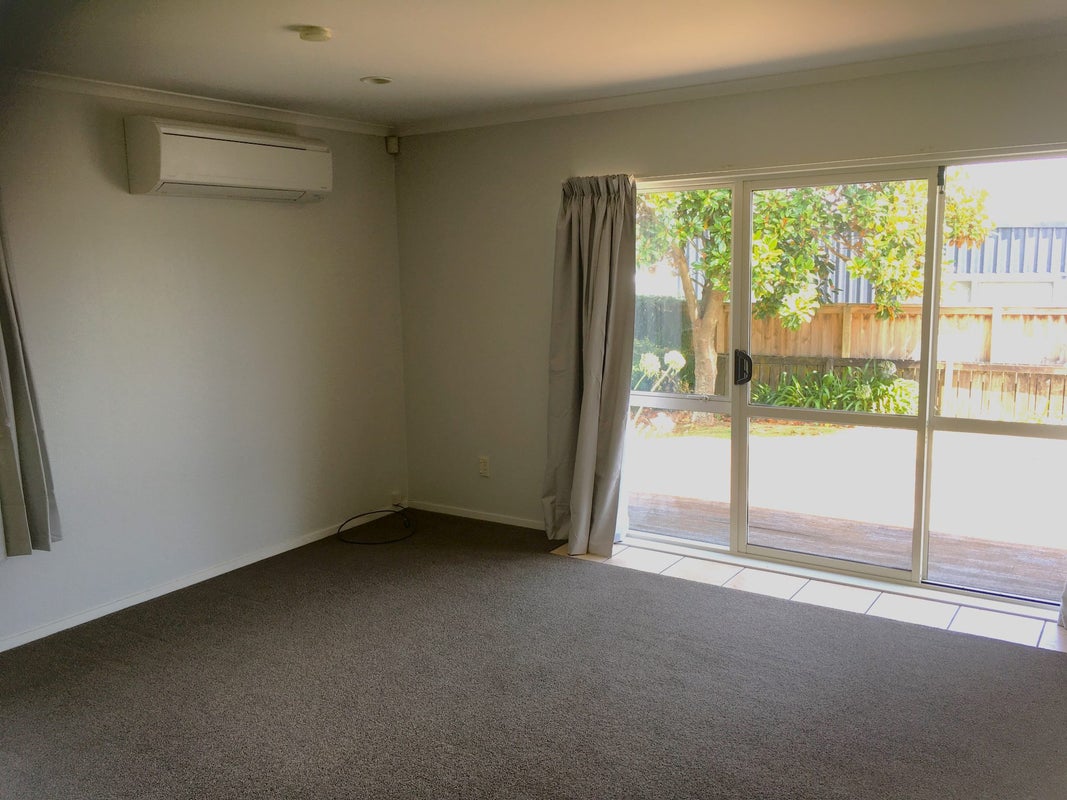 3/60 Rodney Street, Howick, Auckland - Carousel 2