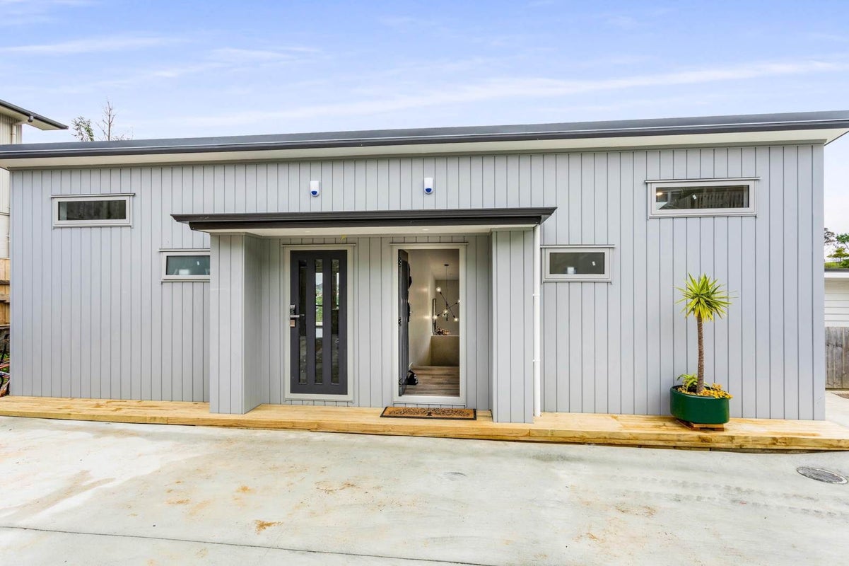 102A Sunrise Avenue, Mairangi Bay, Auckland - Carousel 1