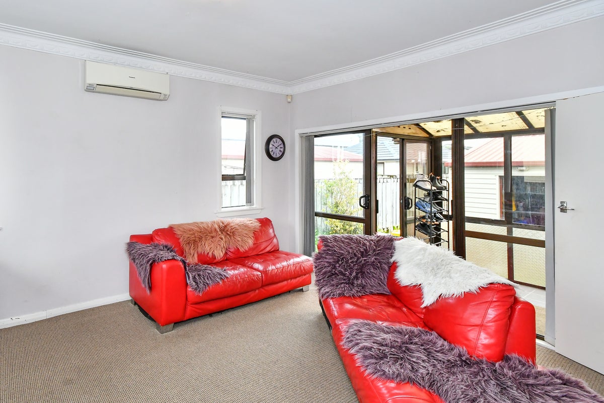 5A Lipscombe Avenue, Papatoetoe, Auckland - Carousel 2