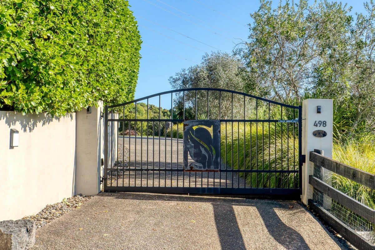 498 Redoubt Road, Flat Bush, Auckland - Carousel 2