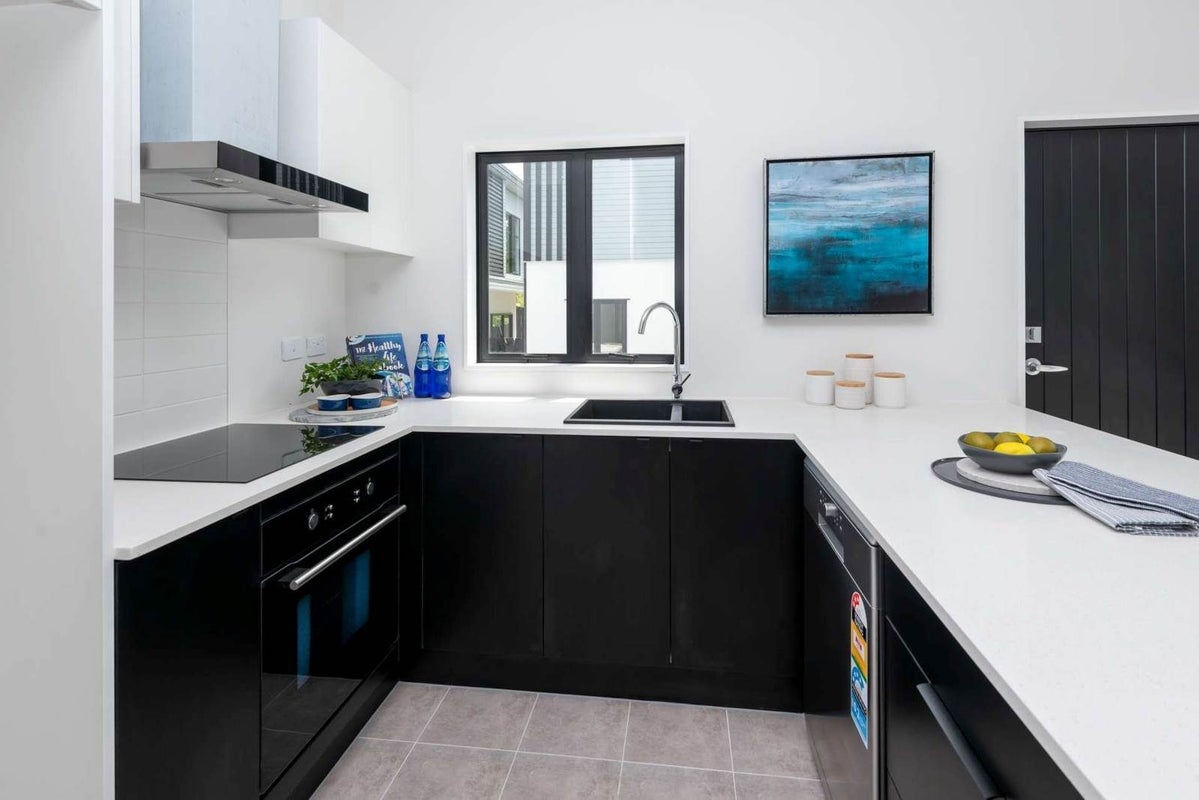 14A Cosy Place, Howick, Auckland - Carousel 2
