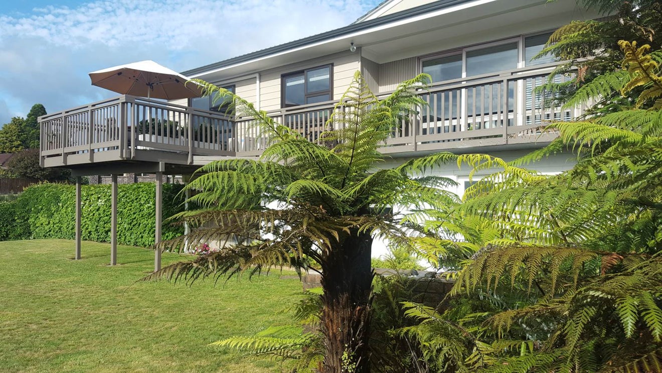 17 Hazeldene Place, Opaheke, Papakura - Carousel 1