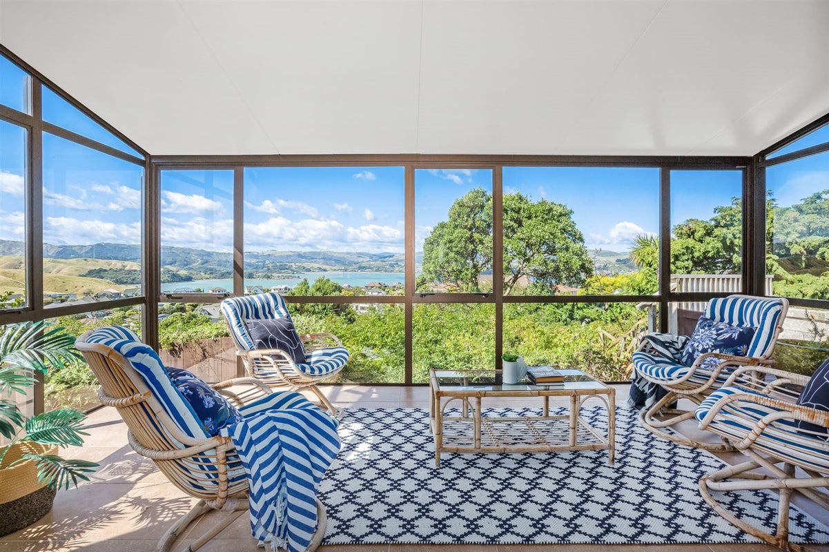 29 Pope Street, Camborne, Porirua - Carousel 1