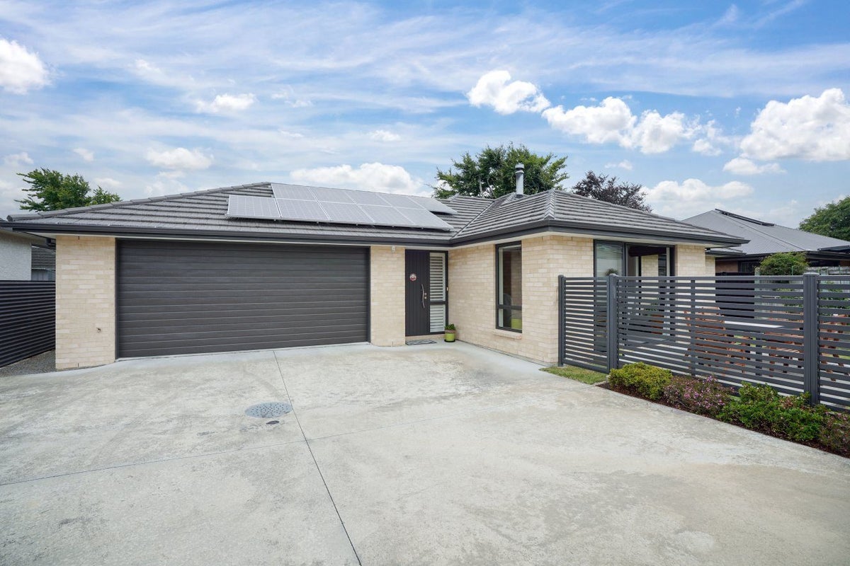 100 Ward Street, Waverley, Invercargill - Carousel 1