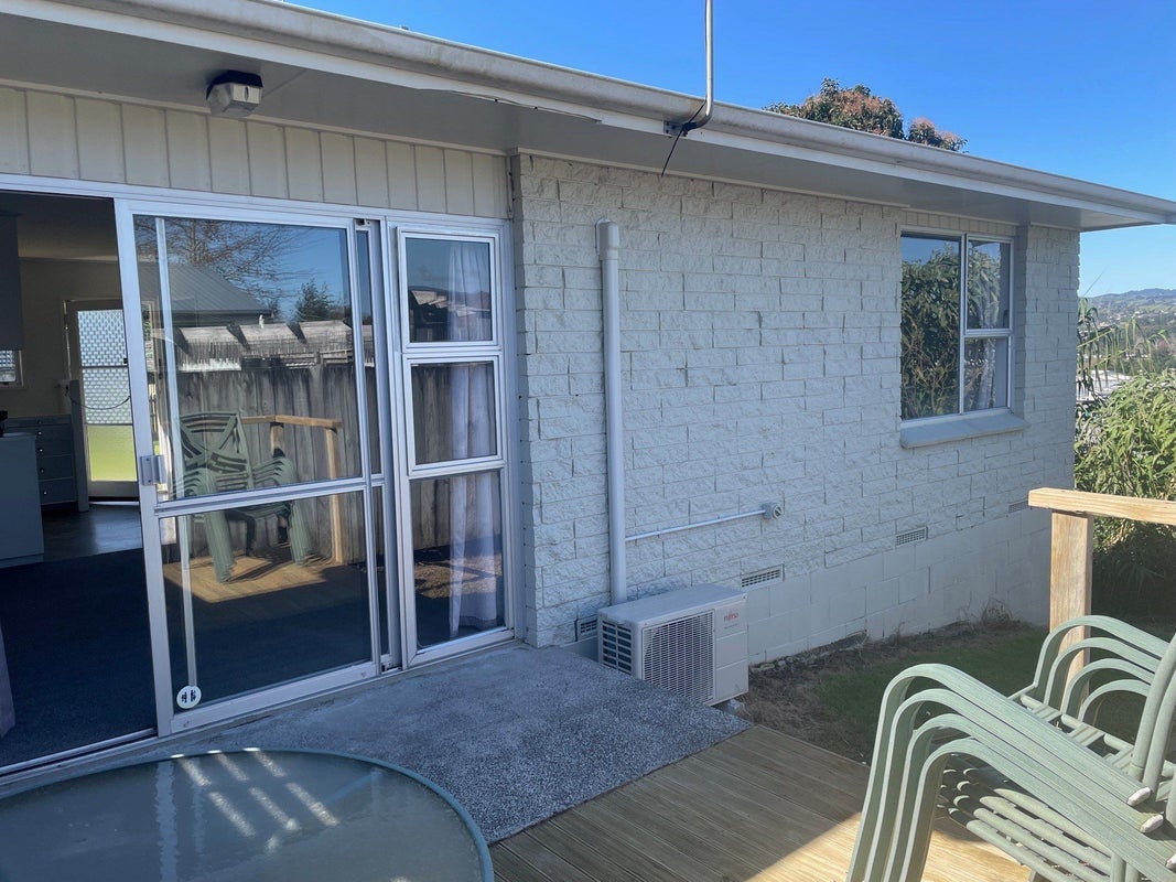 2B Slade Street, Greerton, Tauranga - Carousel 1