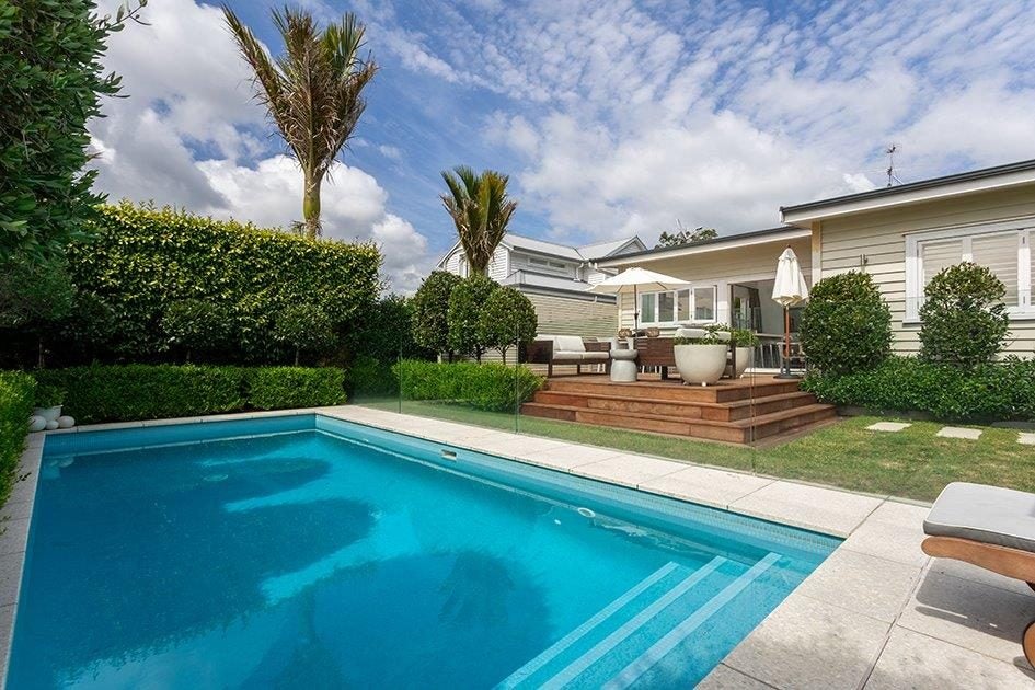 158 Albany Highway, GREENHITHE, AUCKLAND - Carousel 2