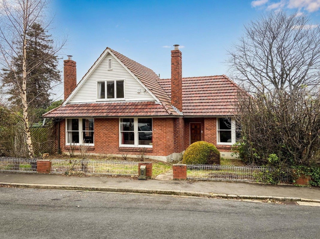 53 Garfield Avenue, Roslyn, Dunedin - Carousel 23