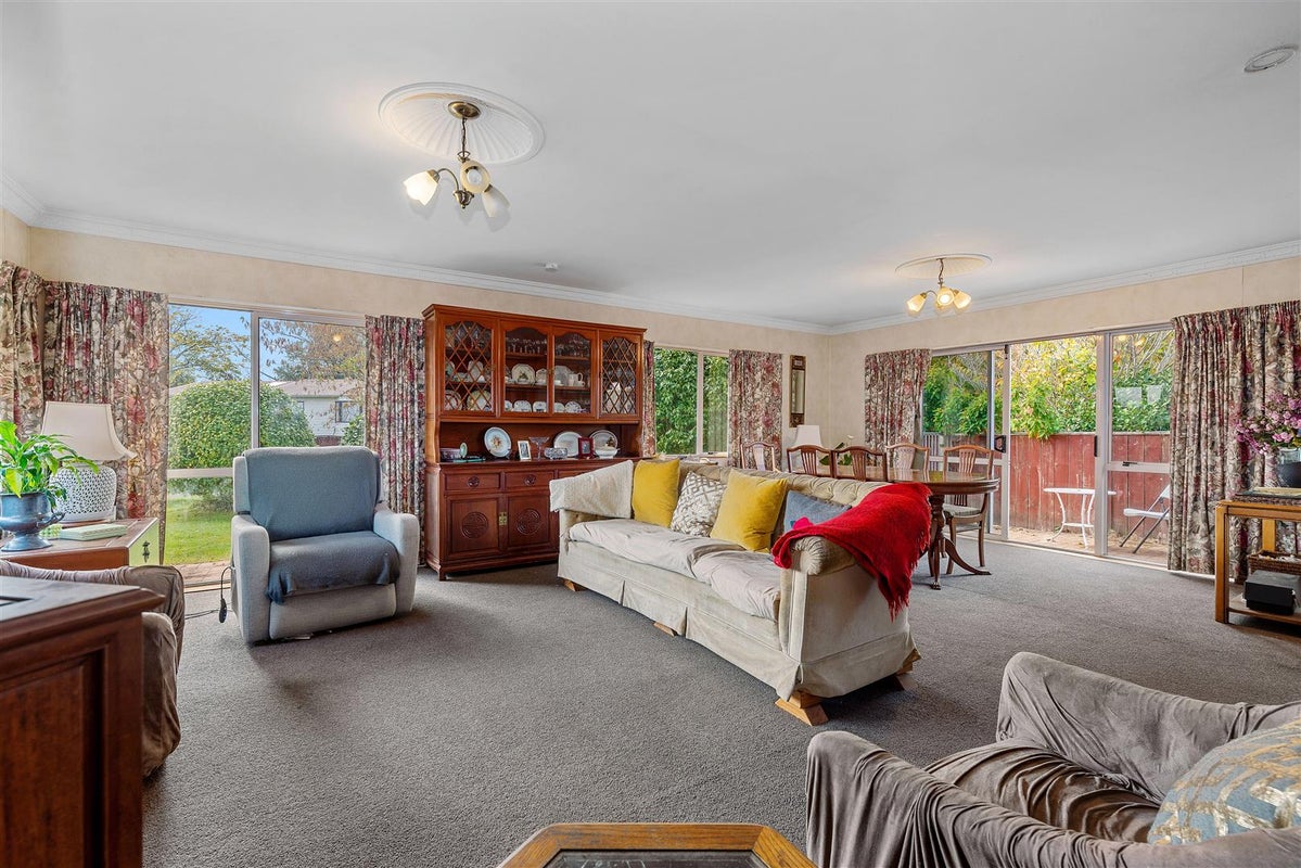 19 Westminster Drive, Owhata, Rotorua - Carousel 2