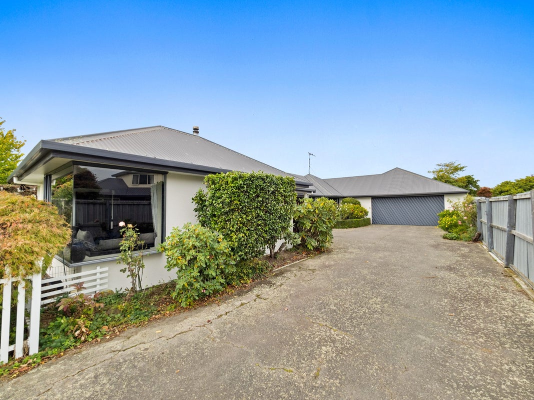 3 Falcon Drive, Allenton, Ashburton - Carousel 2