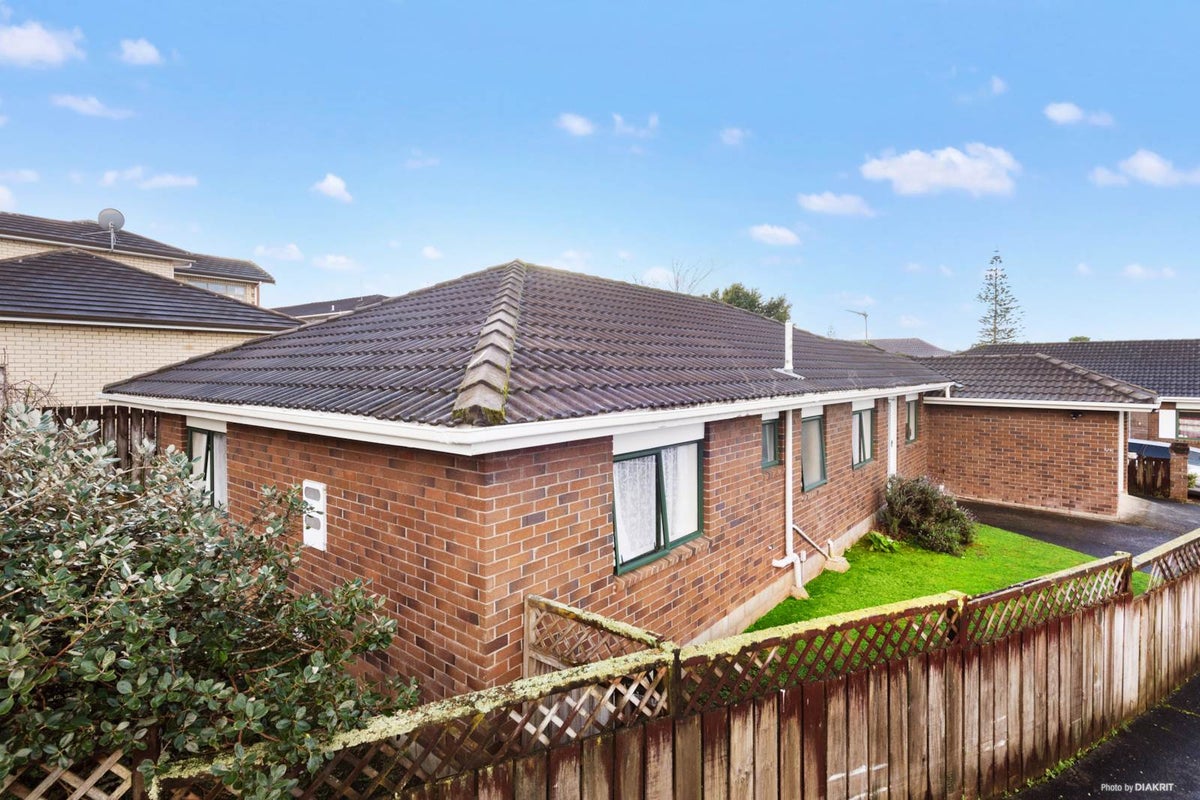 5/4 Parker Avenue, New Lynn, Auckland - Carousel 1