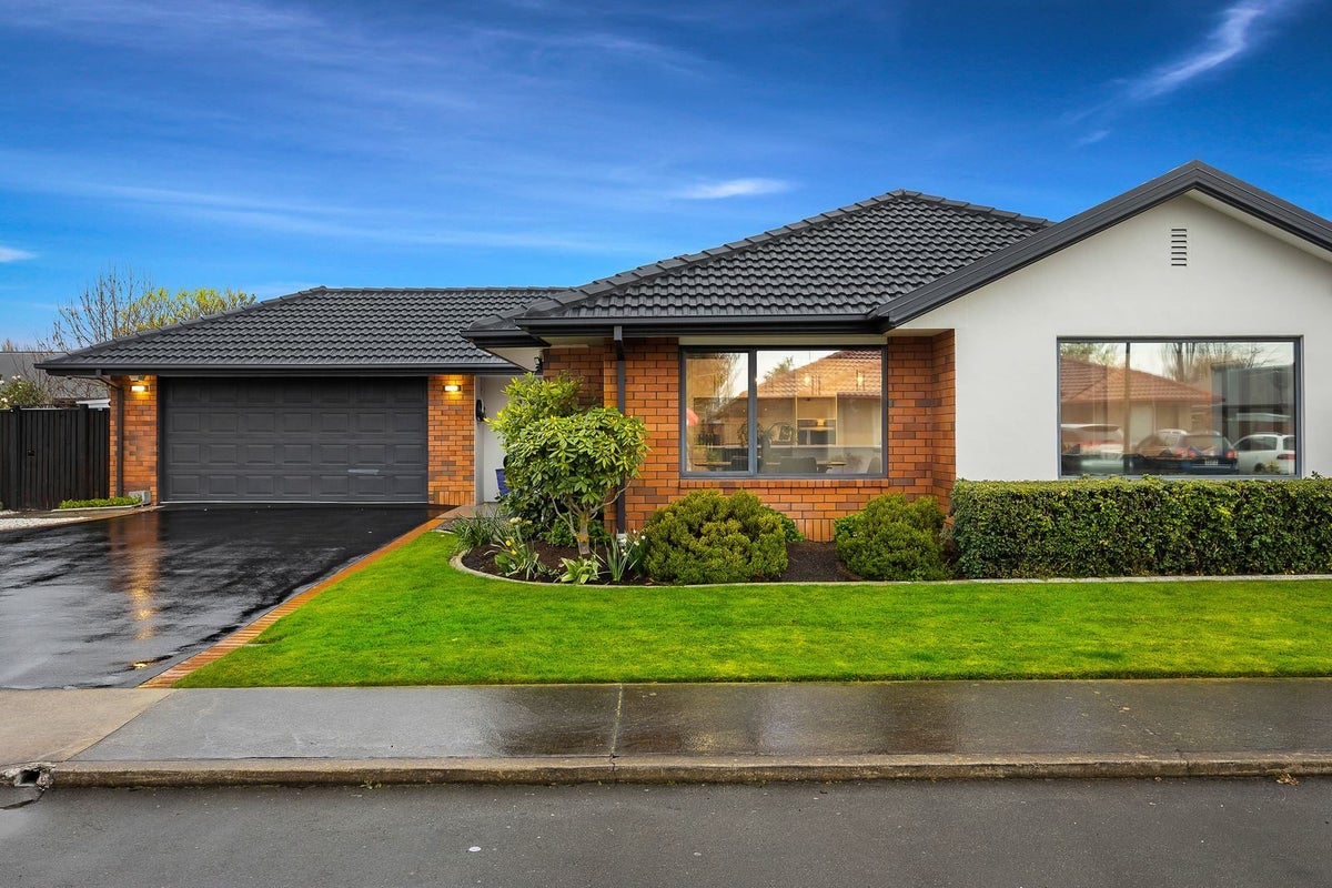 16 Anglem Way, Northwood, Christchurch - Carousel 1