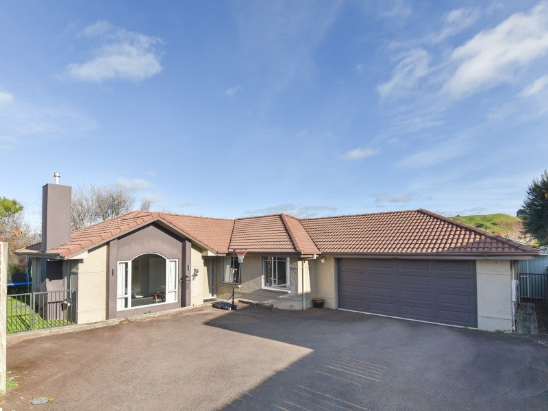 63 Hodgkins Street, Pukehangi, Rotorua - Carousel 2