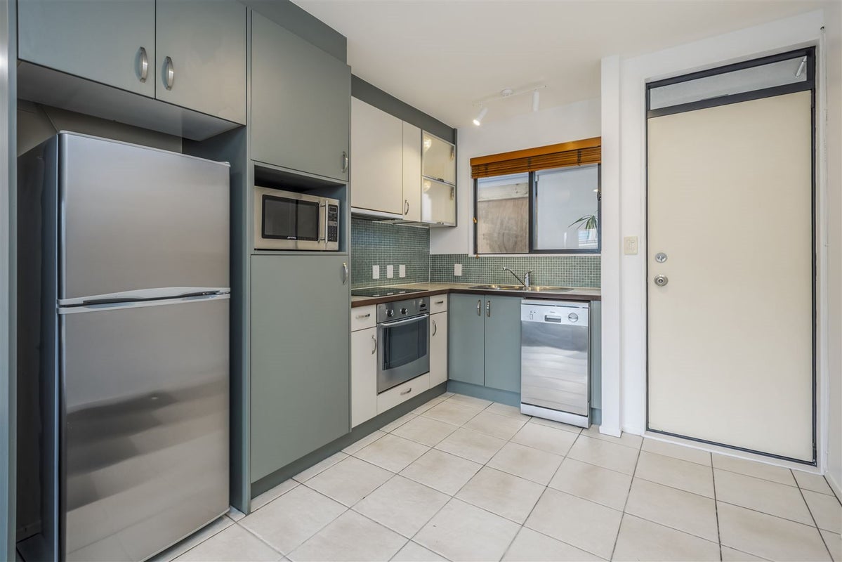 22/21 Armoy Drive, East Tamaki, Auckland - Carousel 1