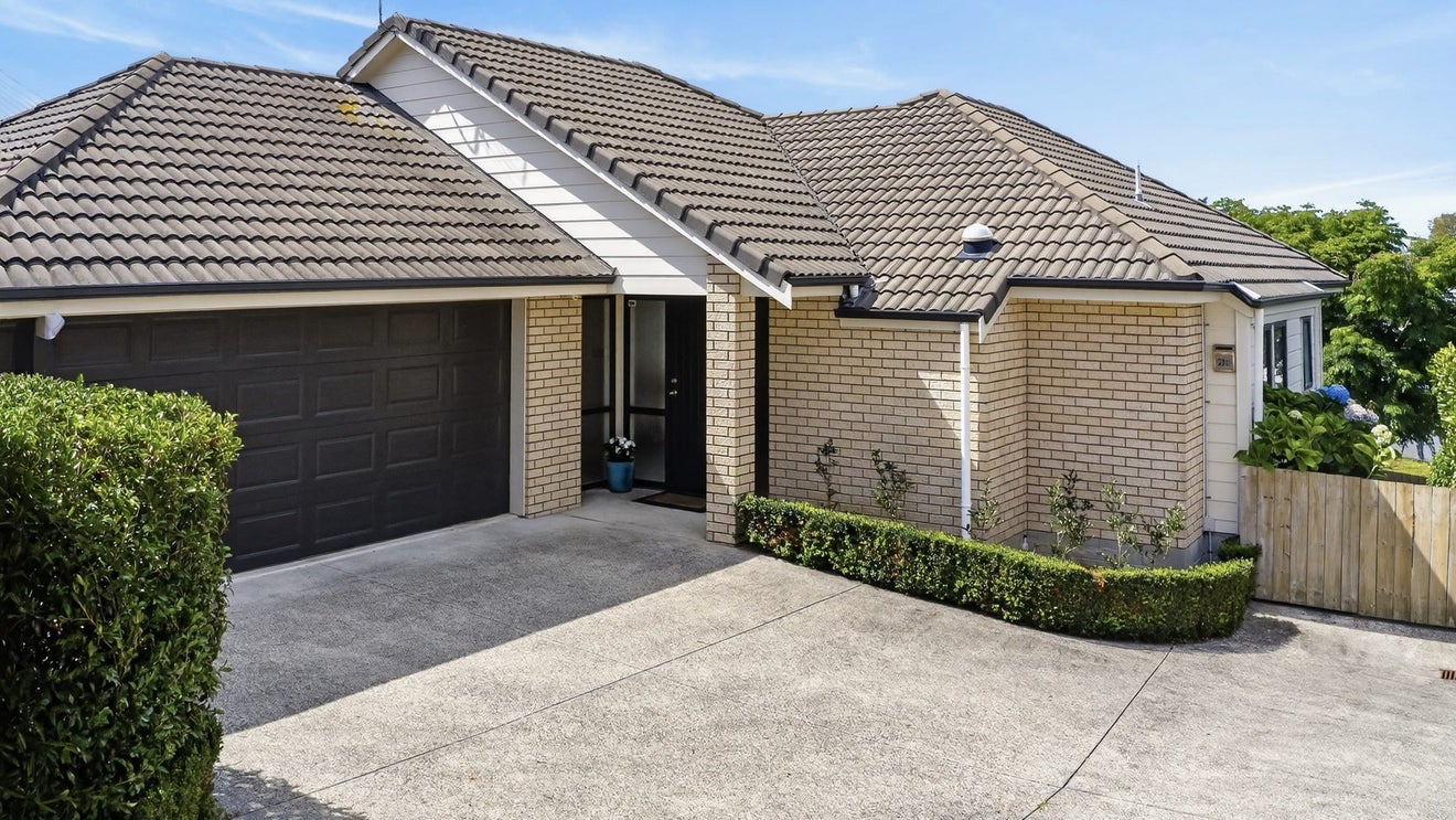 20B VINCENT Street, Howick, Auckland - Carousel 1
