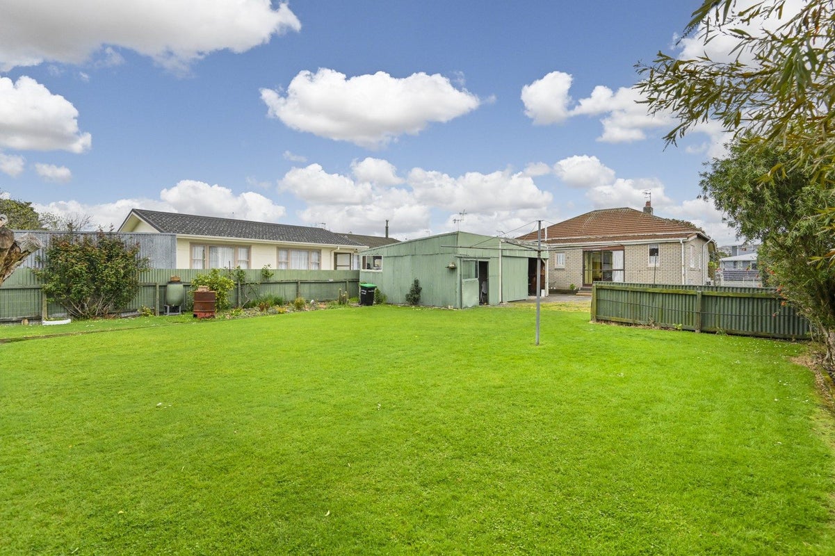 504 Pepper Street, Saint Leonards, Hastings - Carousel 12
