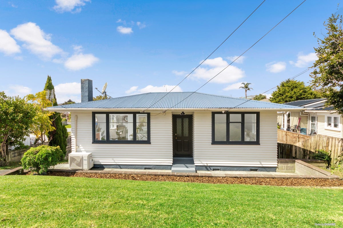 76 Boundary Road, Blockhouse Bay, Auckland - Carousel 1