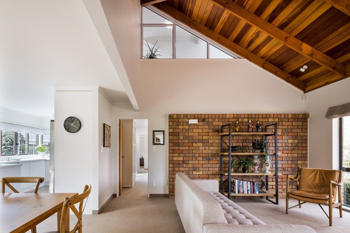 7B Arcus Street, St Andrews, Hamilton - Carousel 1