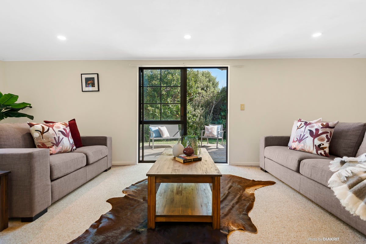 234 Mitchell Street, Brooklyn, Wellington - Carousel 2