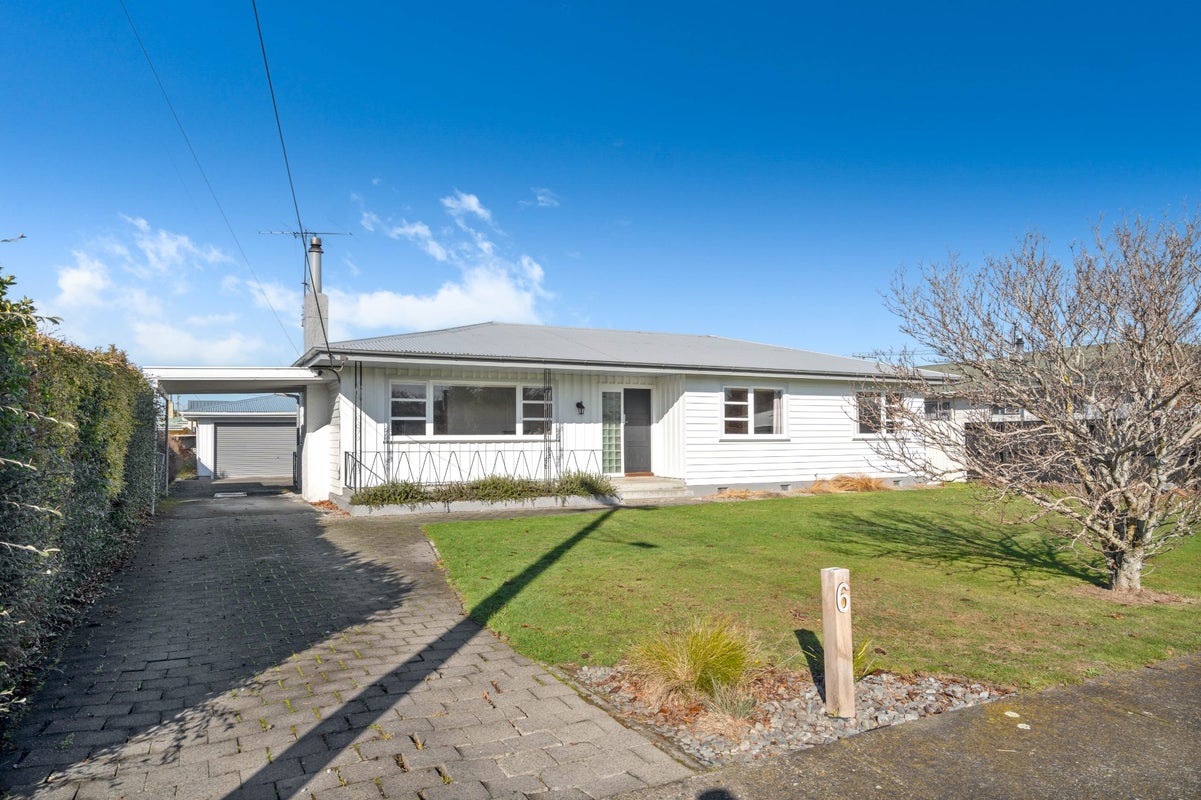 6 Hobson Place, Solway, Masterton - Carousel 1