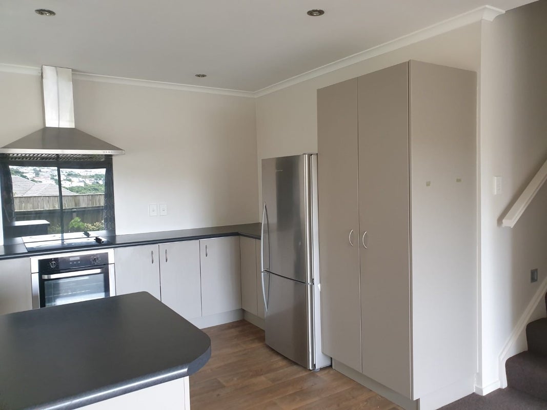 32A Miles Crescent, Newlands, Wellington - Carousel 2