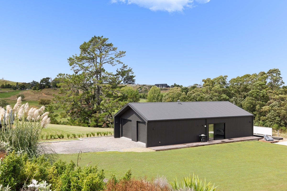 8 Kahu Lane, Minden, Tauranga - Carousel 1