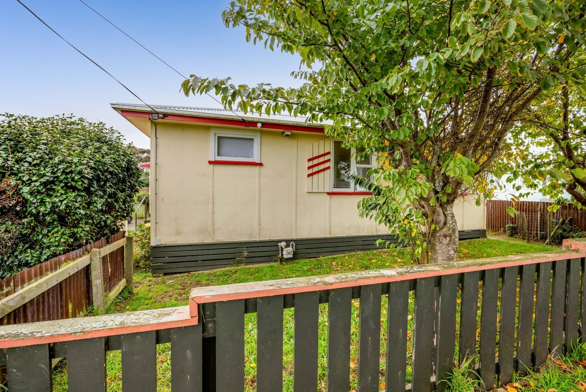 53 Kapuni Street, Manaia, Manaia - Carousel 2