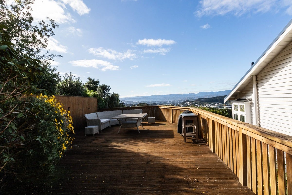8 Hoggard Street, Vogeltown, Wellington - Carousel 2