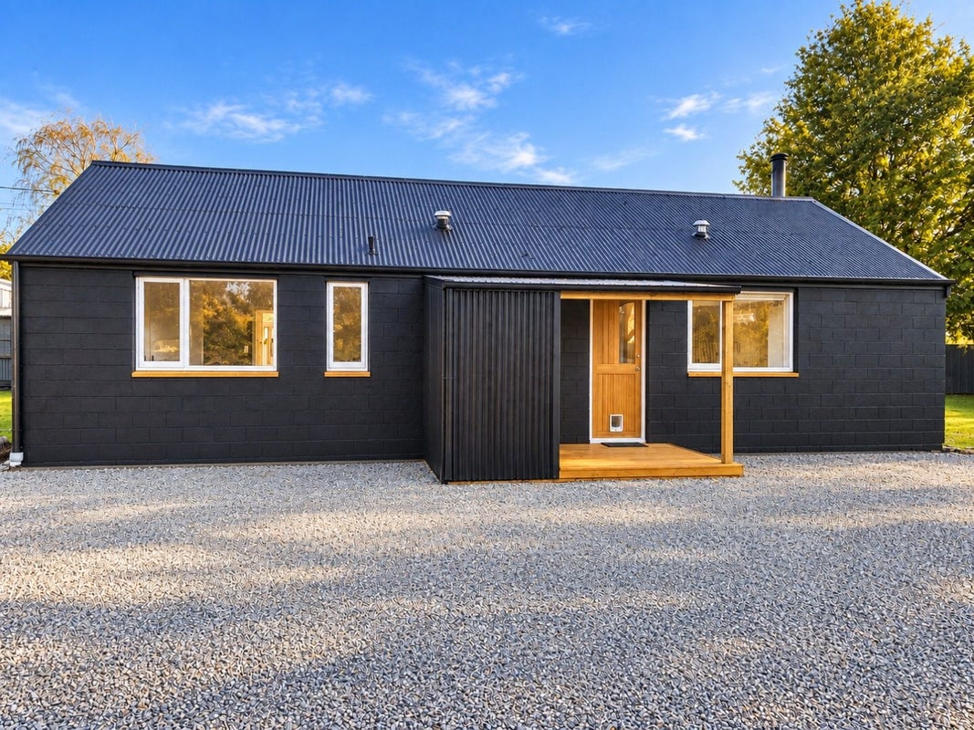 9 Telegraph Road, Darfield, Darfield - Carousel 1