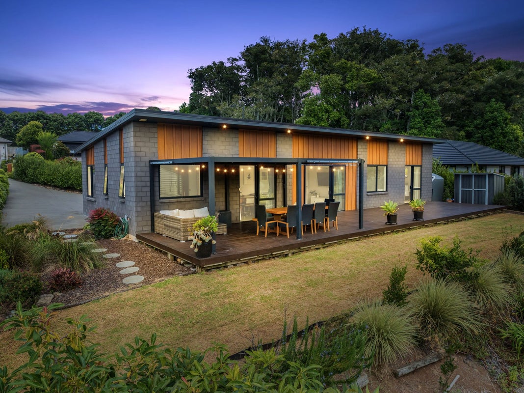 7 Tironui Drive, Maunu, Whangarei, Northland - Carousel 1