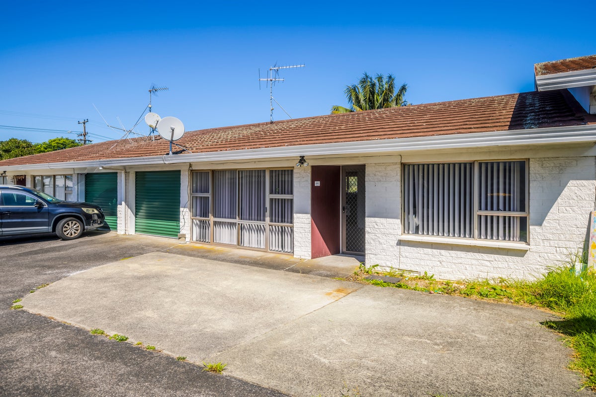 2/66 Birdwood Avenue, Papatoetoe, Auckland - Carousel 2