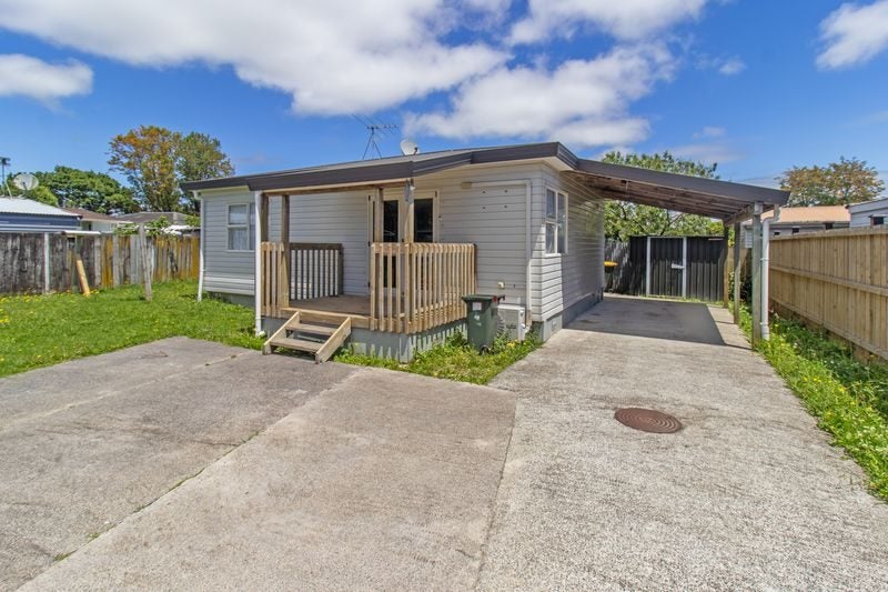 27 Chingford Close, Mangere, Auckland - Carousel 11