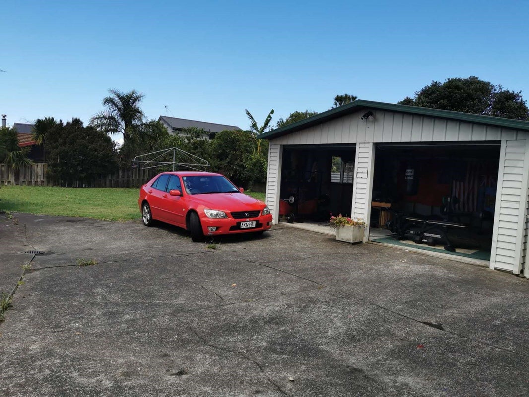 63 MOIRE RD, Massey, Auckland - Carousel 2