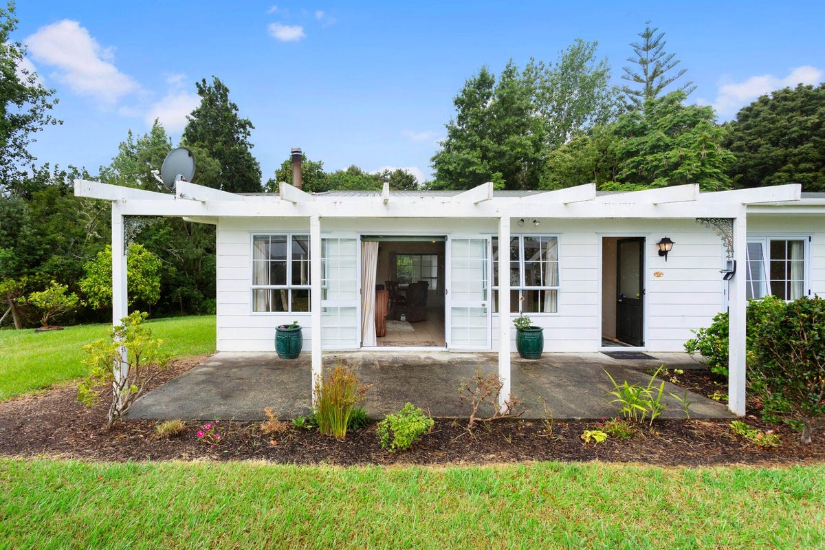 72 Tara Road, Kaiwaka - Carousel 2