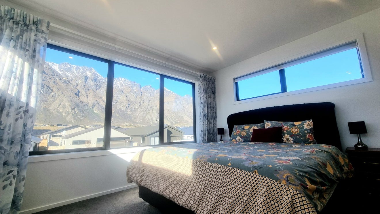 6 Collie Road, Jacks Point, Queenstown - Carousel 2