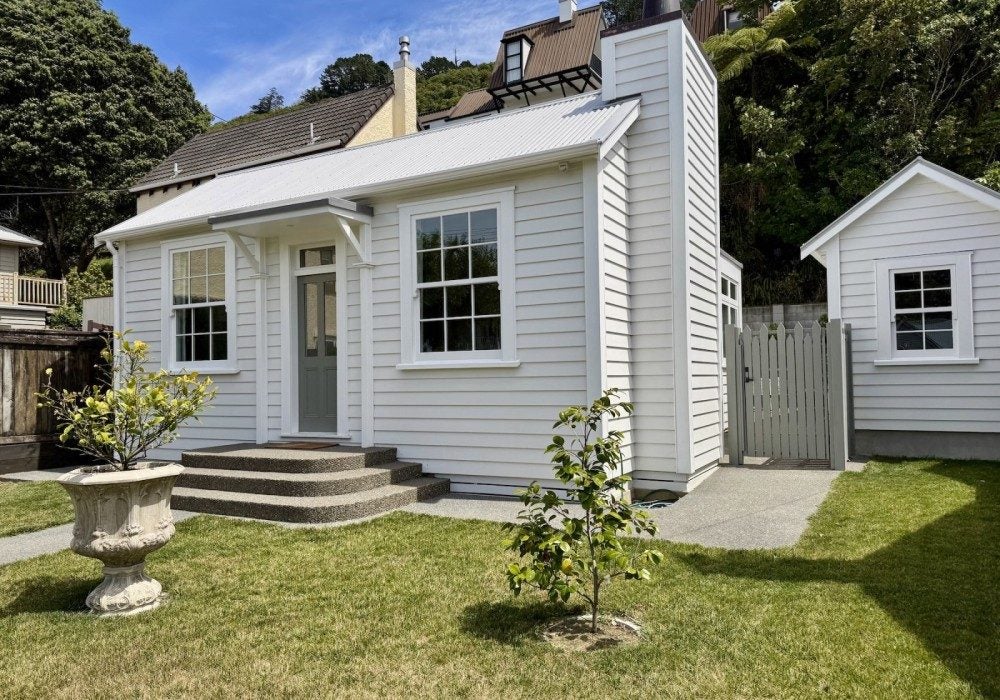 240 Tinakori Road, Thorndon, Wellington - Carousel 1
