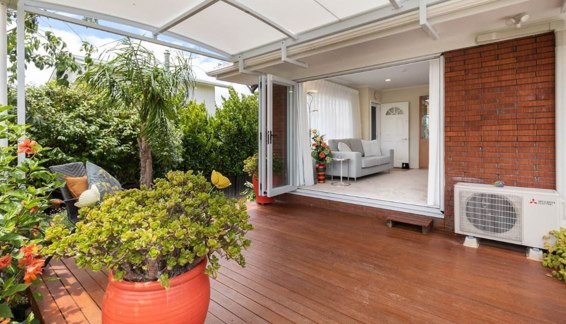 1/41 Chequers Avenue, Glenfield, Auckland - Carousel 2