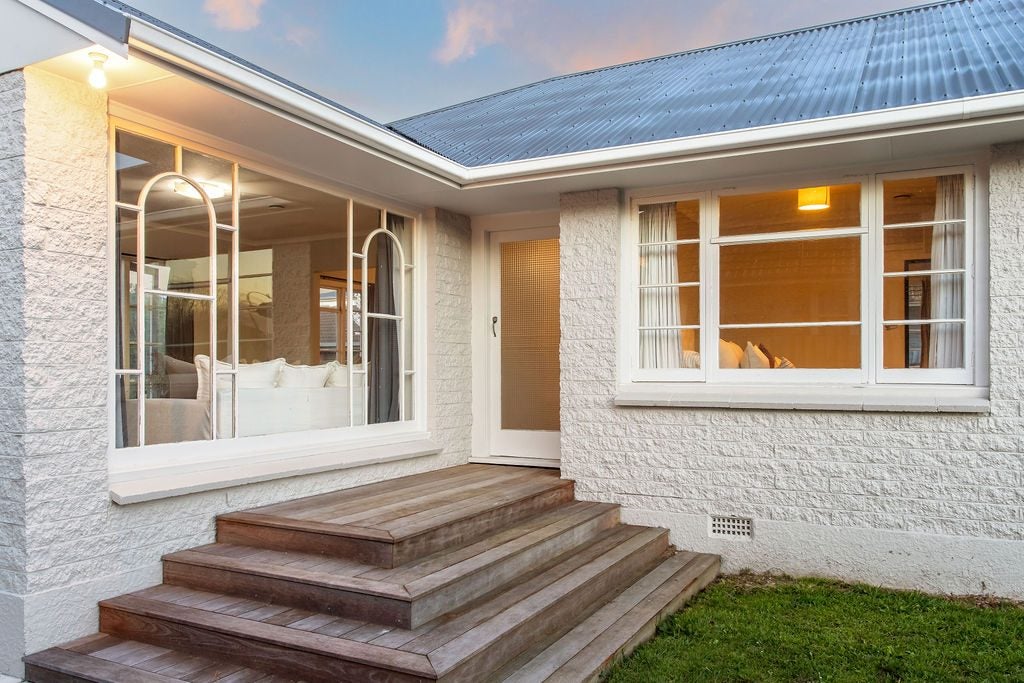 21 Halliwell Avenue, Papanui, Christchurch - Carousel 2
