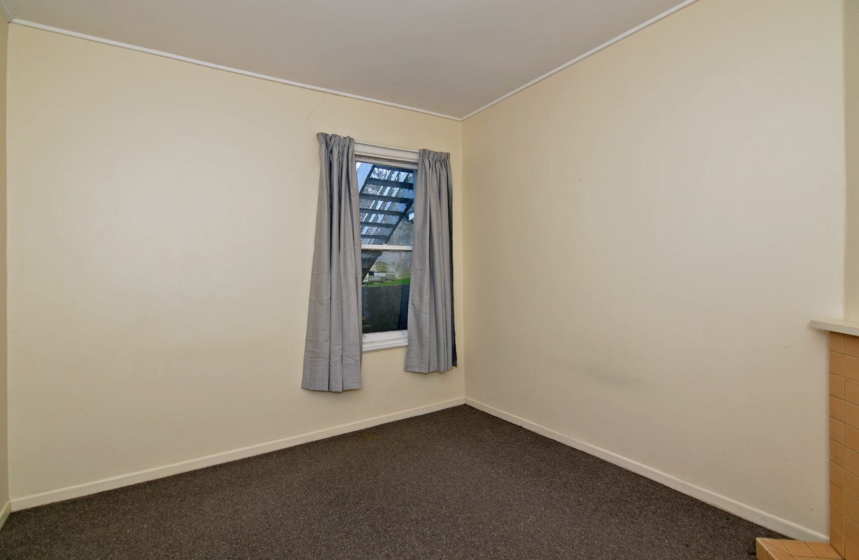 25 Todman Street, Brooklyn, Wellington - Carousel 5