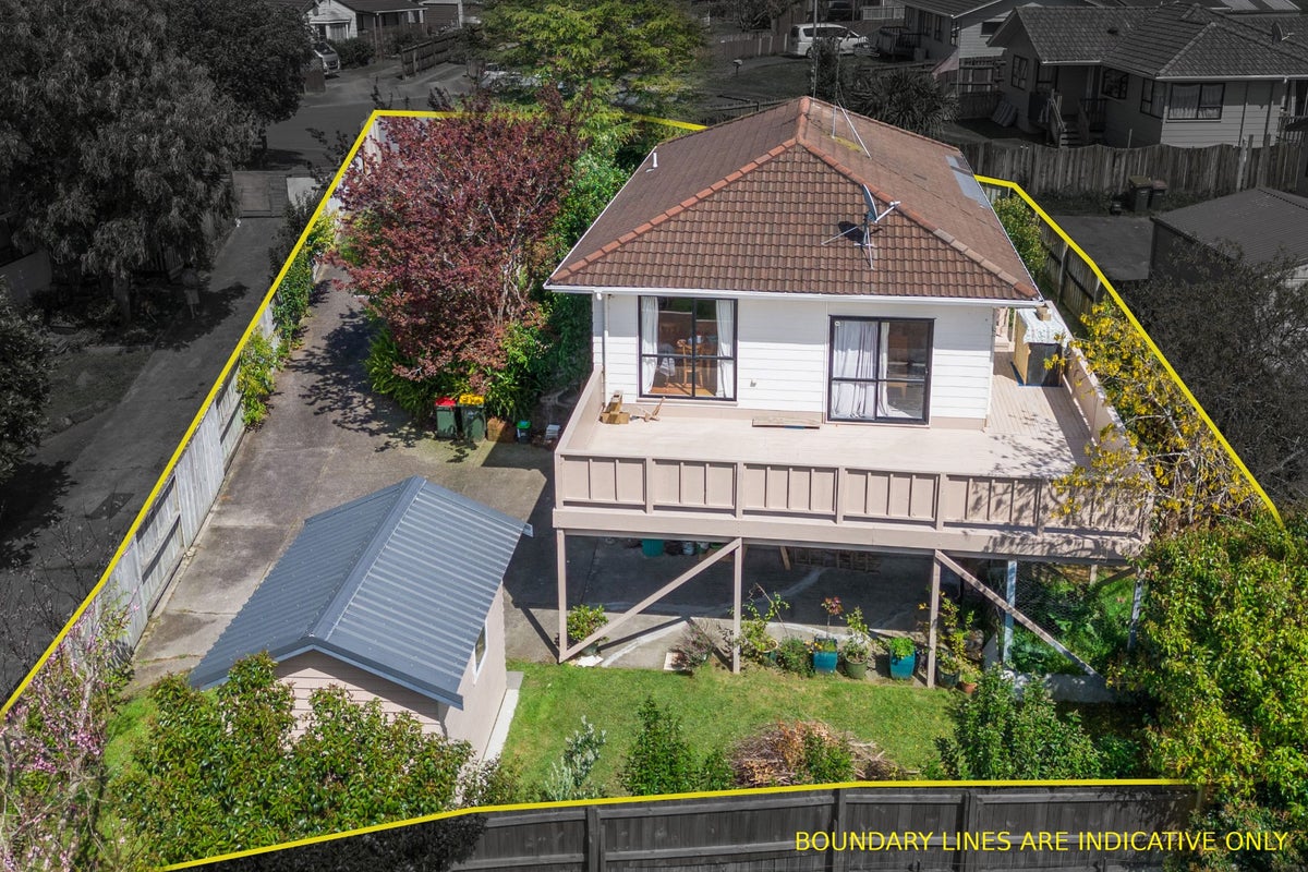 24 Southview Place, Wattle Downs, Auckland - Carousel 2