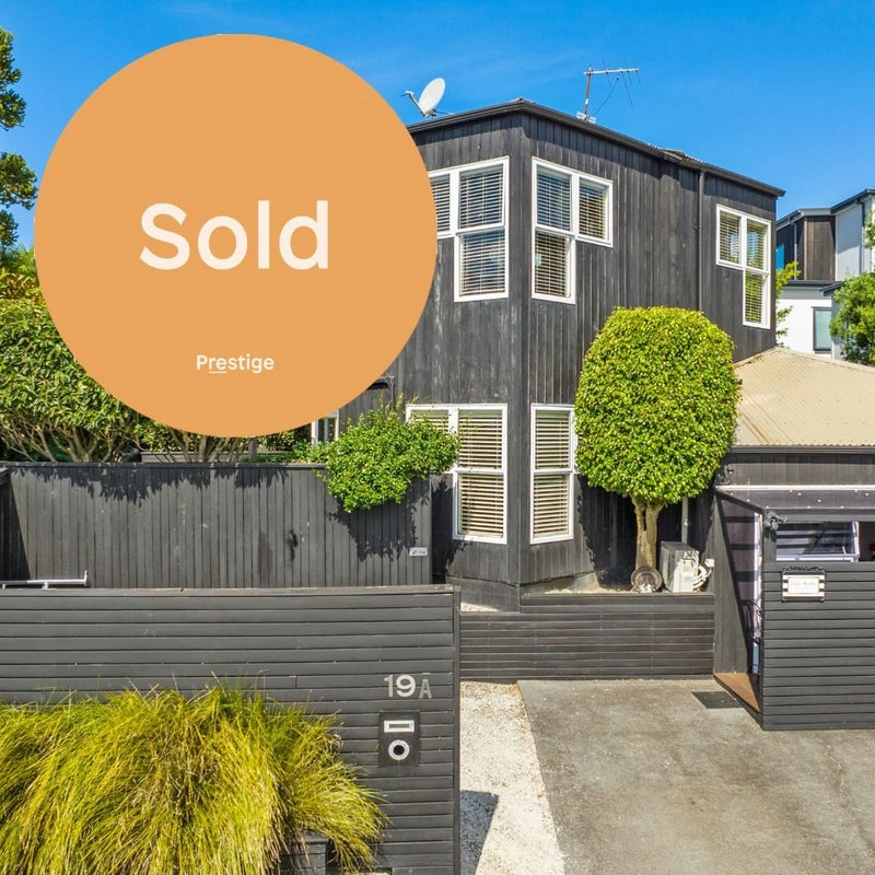 1/19 Heathcote Road, Castor Bay, Auckland - Carousel 1