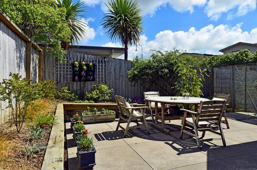 32 Rising Parade, Fairview Heights, Auckland - Carousel 14