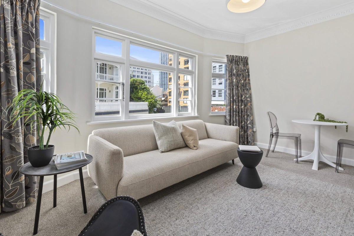 5/20 Portland Crescent, Thorndon, Wellington - Carousel 1