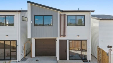 13B Blanche Way, Half Moon Bay, Auckland - Carousel 1
